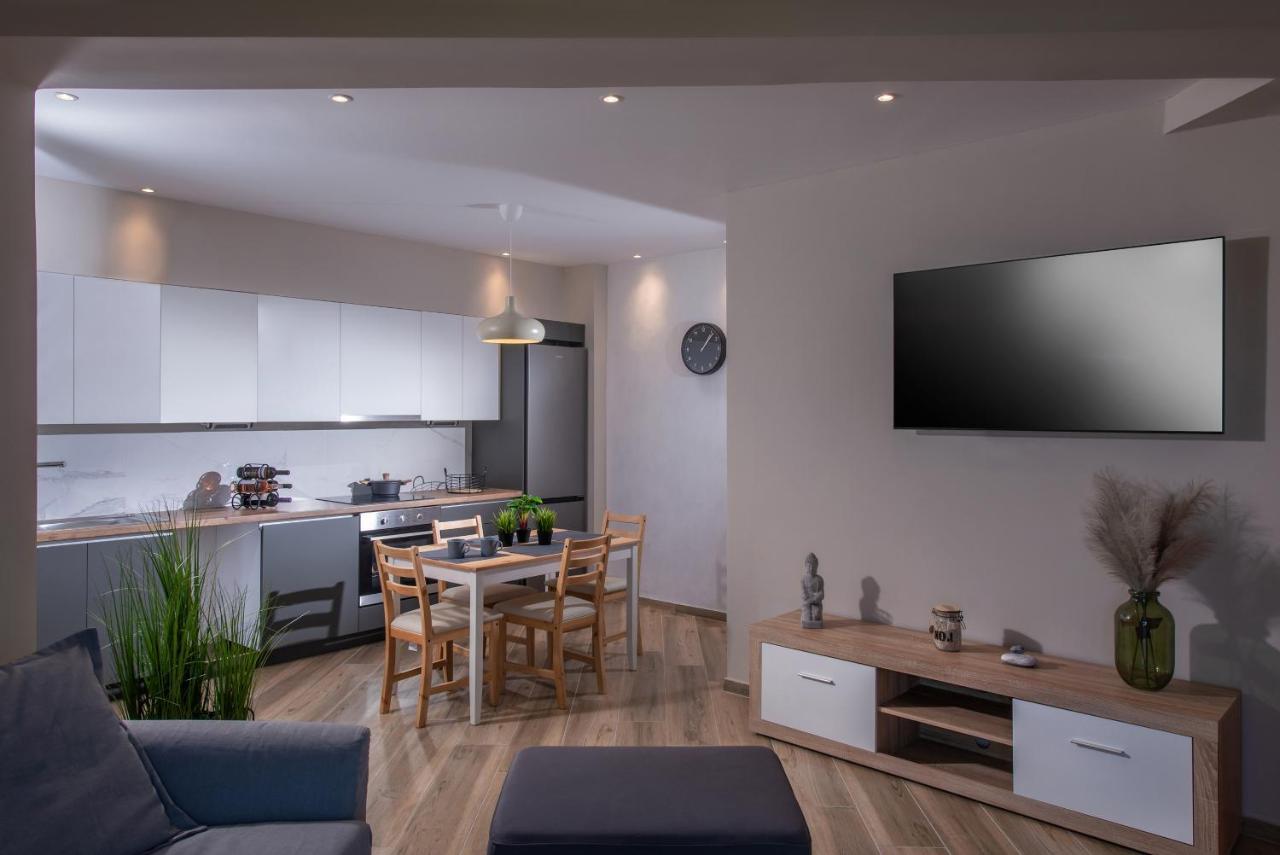 Archipelagos Apt In The Heart Of The City 이라클리온 외부 사진